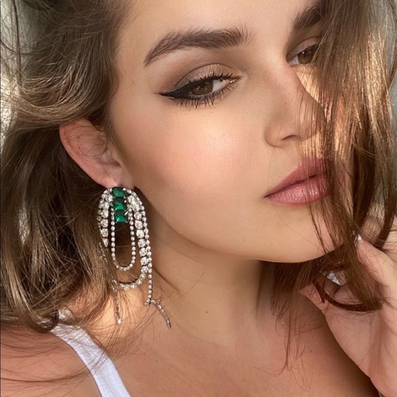 Emerald green party earrings brand new - Picture 2 of 5